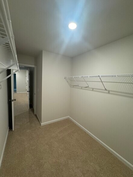 Building Photo - 121 Tigney Dr