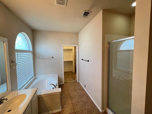 Building Photo - 8301 Olympia Dr