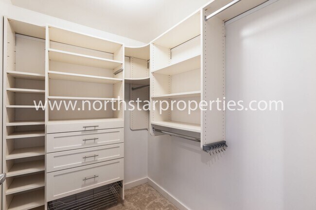 Building Photo - Unobstructed Views at The Strand