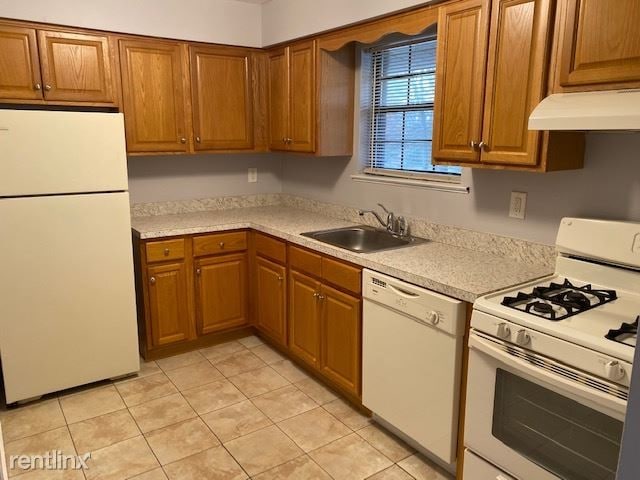 Building Photo - 1 br, 1 bath  - 567 West Ave Ivy West