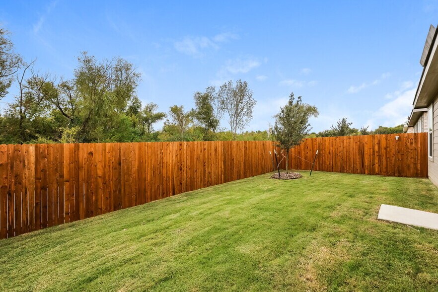 Building Photo - 120 Arbor Hls Rd