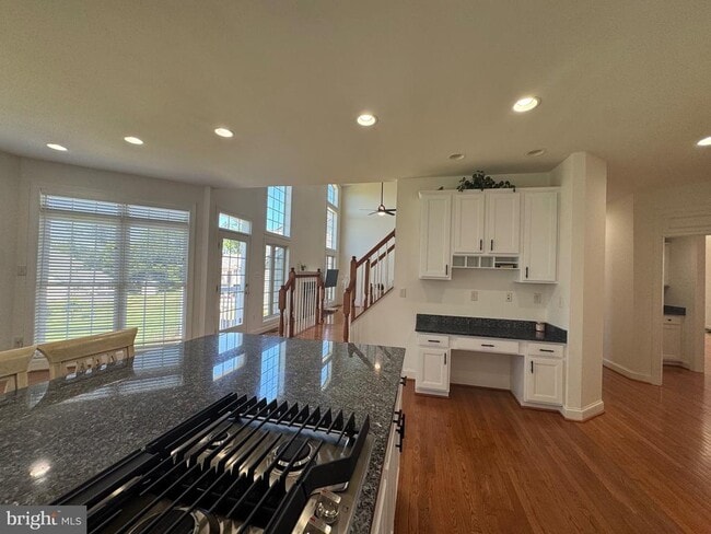 Building Photo - 5117 Sante Fe Ct