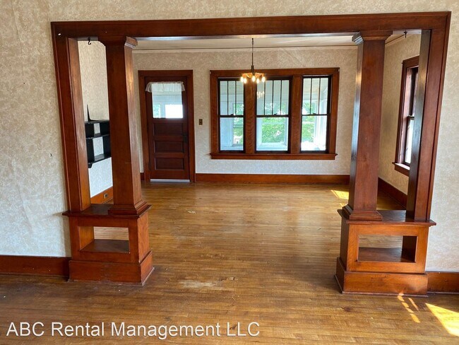 Building Photo - 5 br, 2 bath House - 825 Henrietta Street