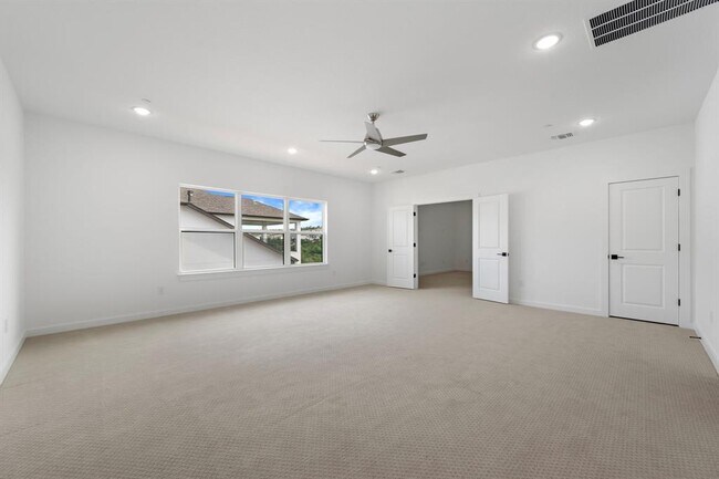 Building Photo - 2304 Novara Trl