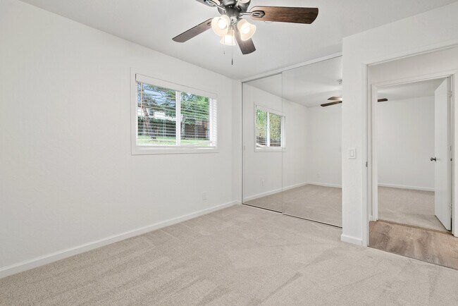 Building Photo - 34 Altamont Dr