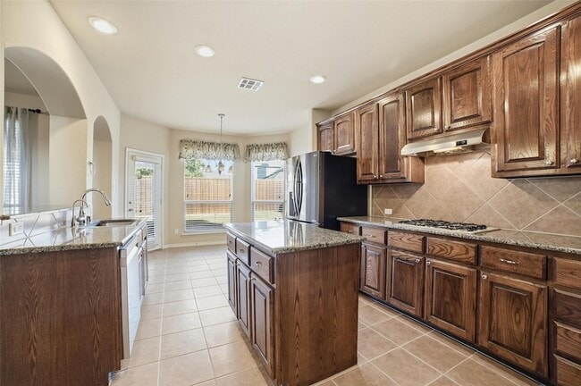 Building Photo - 1205 Dripping Springs Ln