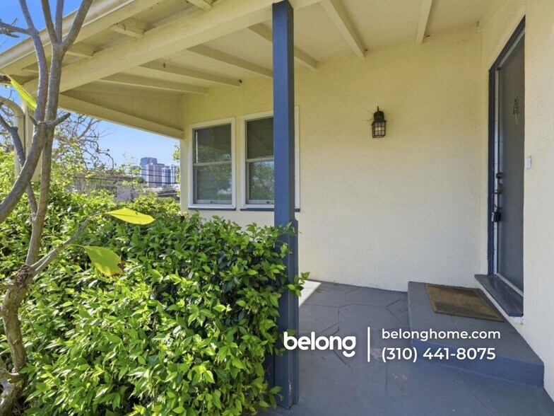 Building Photo - 10537 Rochester Ave