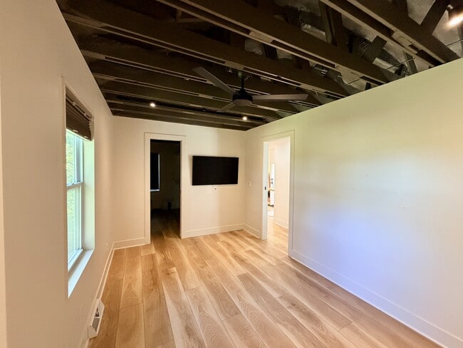 Building Photo - 2949 S 78th St