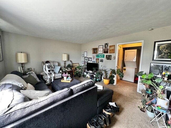 Interior Photo - SummitView1300
