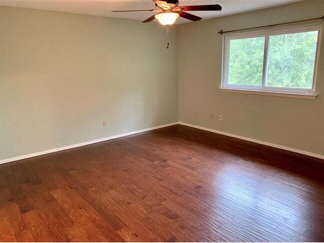 Building Photo - 11502 Tanglebriar Trail