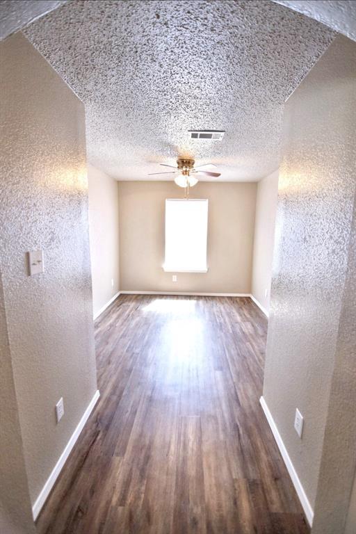 Building Photo - 4201 Bluestem Ln