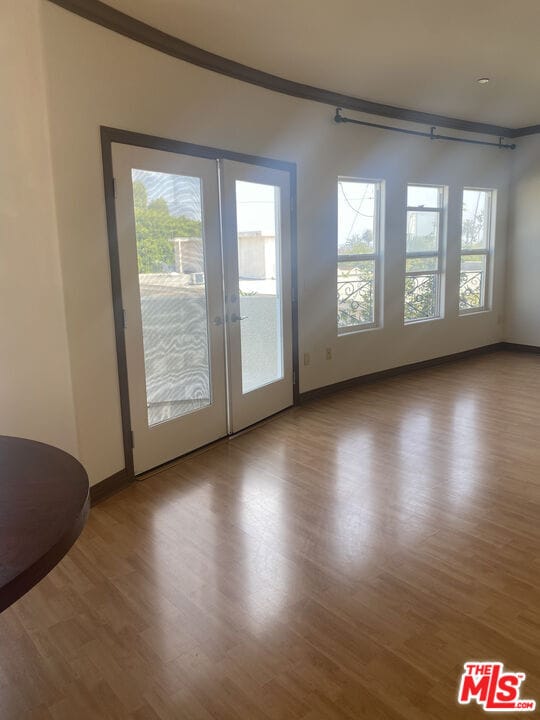 Building Photo - 1862 S Bentley Ave