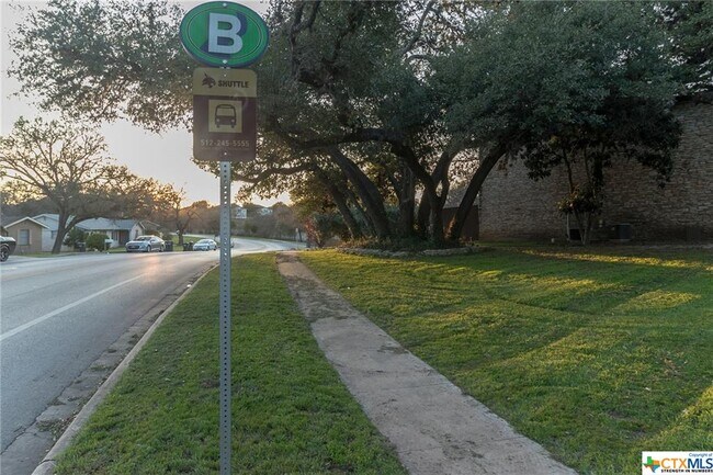 Building Photo - 107 Cedargrove