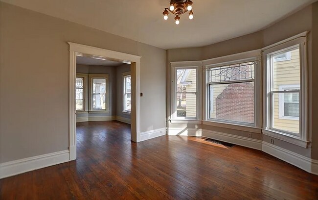 Building Photo - 1441 W Macon St