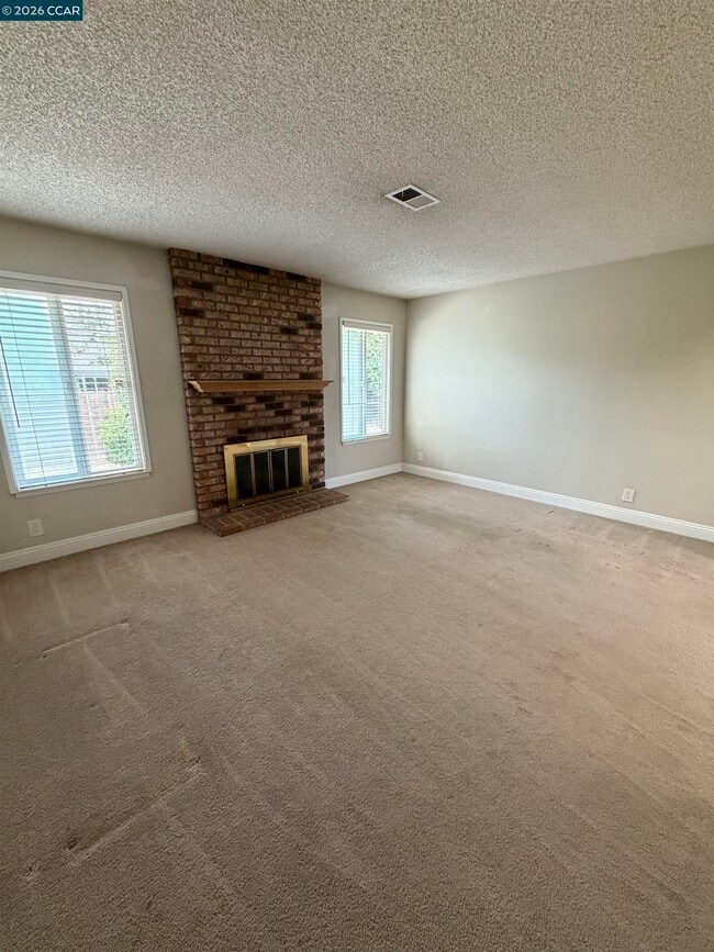 Building Photo - 1209 St Louis Dr