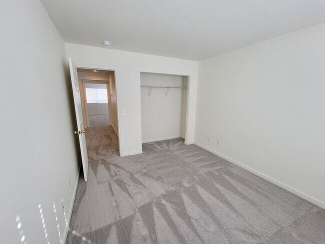 Building Photo - Stunning 3 Bedroom Rental - In Nevada Trails