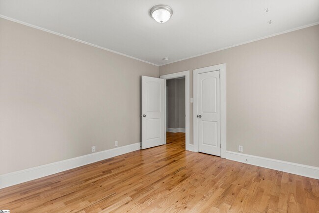 Building Photo - 309 Briarcliff Dr