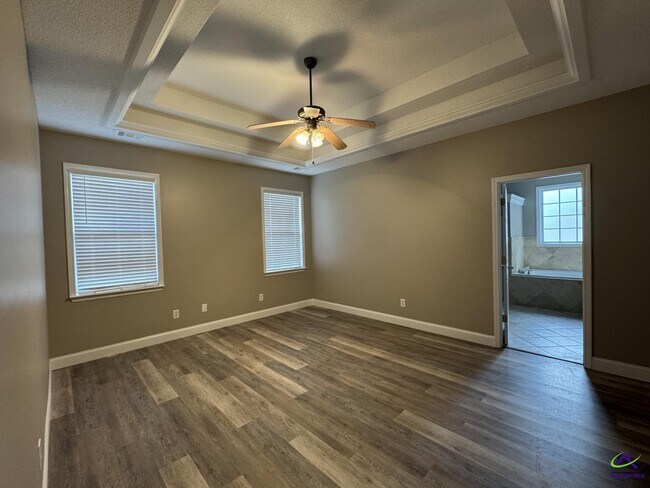 Building Photo - 106 Daventry Ln