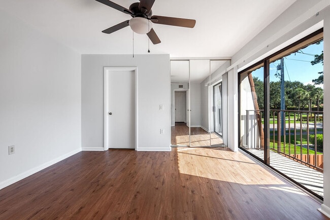 Building Photo - 185 Charter Way