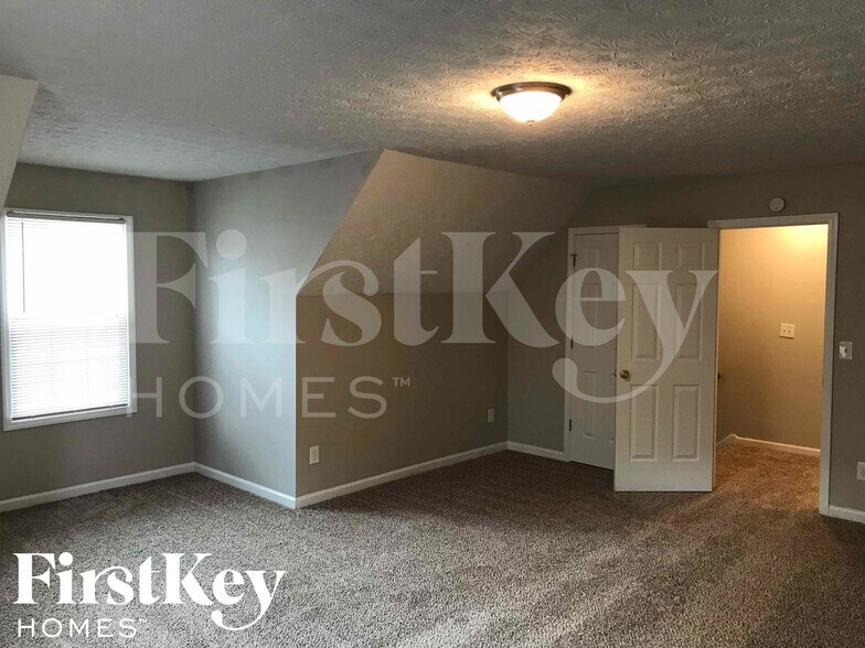 Building Photo - 35 Riverbend Trail