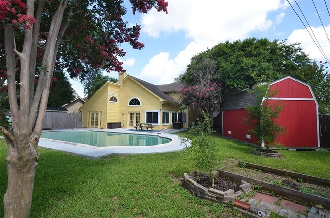 Building Photo - 12707 Sandri Ln