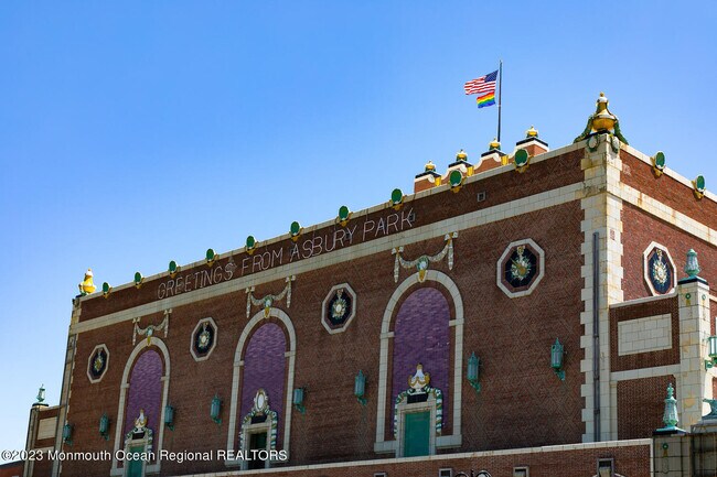 Building Photo - 601 Heck St