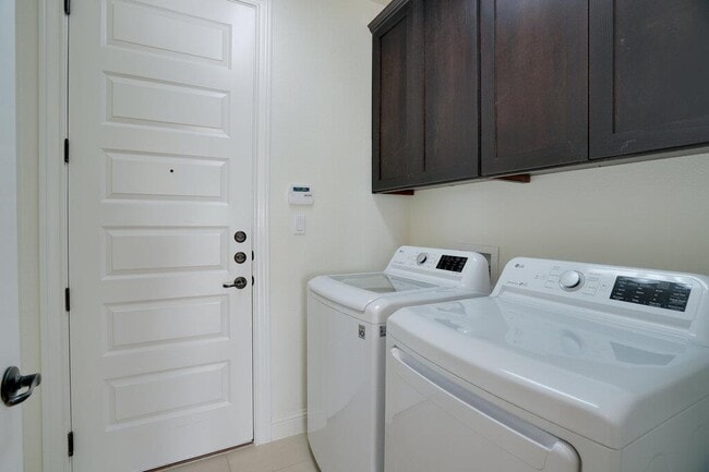 Building Photo - 19616 Summit Glory Trl