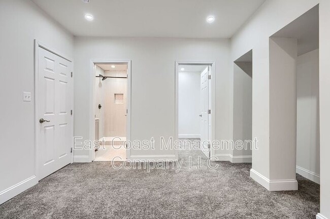 Building Photo - 518 Normandy Ave