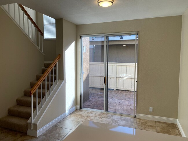 Building Photo - Remodeled 2-Story Townhome in RSM