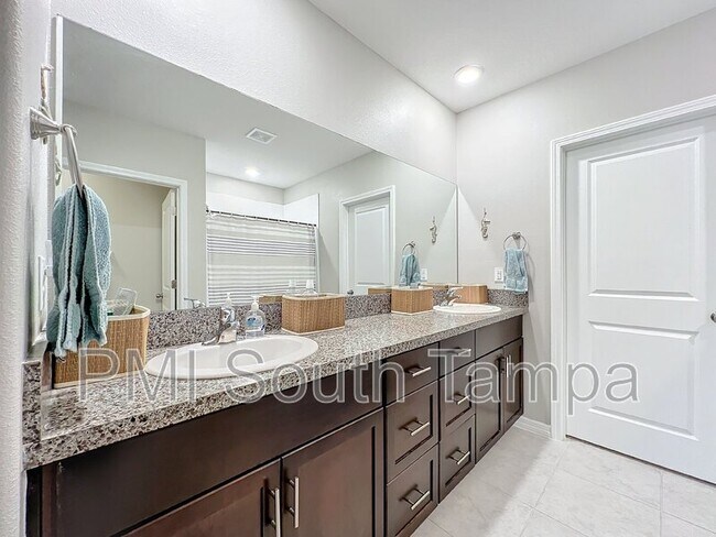Building Photo - 11116 Sage Canyon Dr.