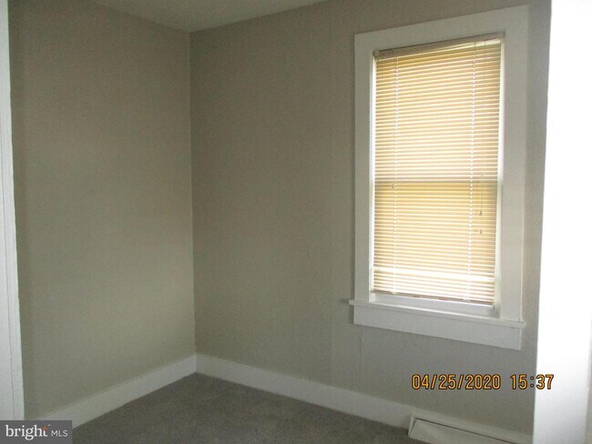 Building Photo - 334 N Governors Ave