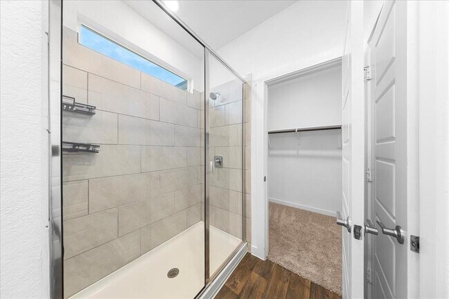 Building Photo - 3200 Egan Dr