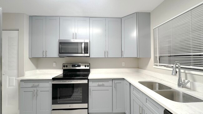 Building Photo - 12062 Socrates Dr