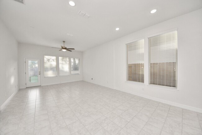 Building Photo - 6707 Regatta Park Ln
