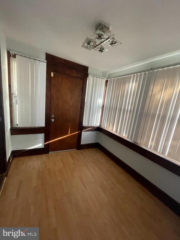 Building Photo - 37 E Gloucester Pike