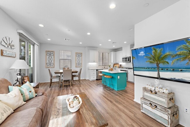 Building Photo - 2325 Verano Wy.