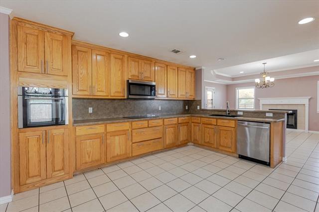 Building Photo - 622 Parker Ln