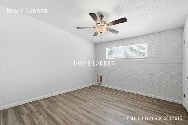 Building Photo - 596 W Harding Ave