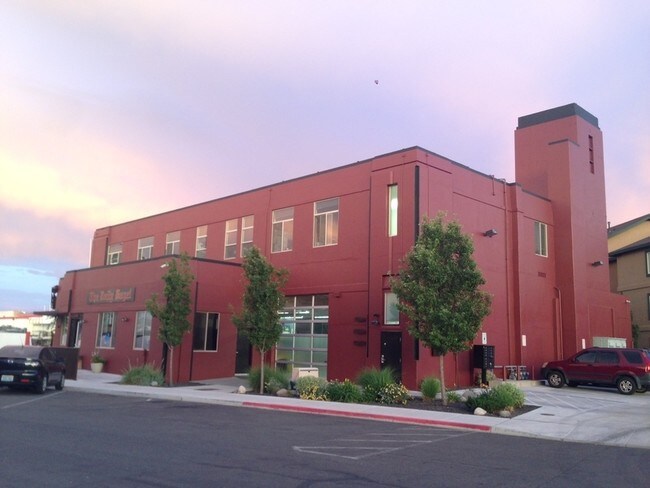 Primary Photo - 495 Morrill Ave