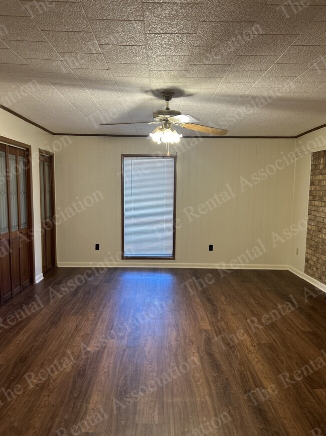 Building Photo - 6656 Sonny Boy Yeldell Rd