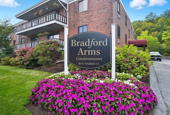 Building Photo - 80 N Warren St