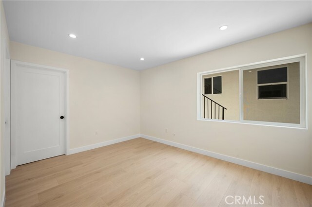Building Photo - 1009 W Angeleno Ave