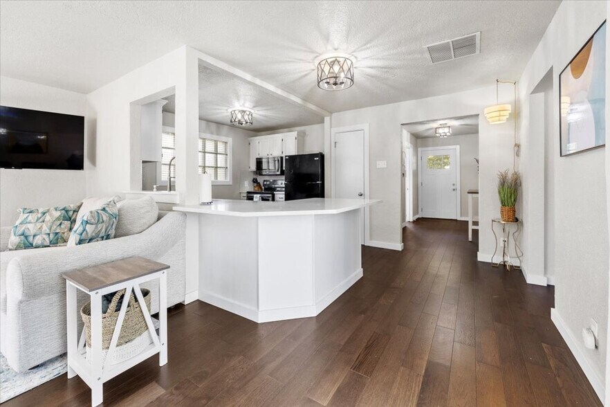 Building Photo - 2604 N 29th St