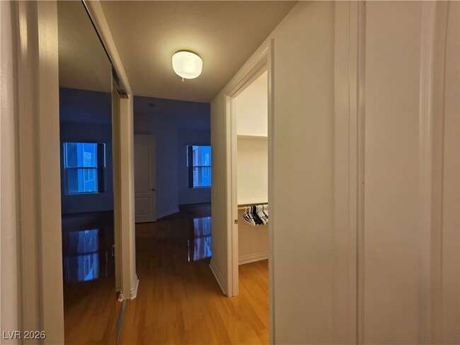 Building Photo - 62 E Serene Ave