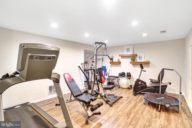Building Photo - 21320 Traskwood Ct