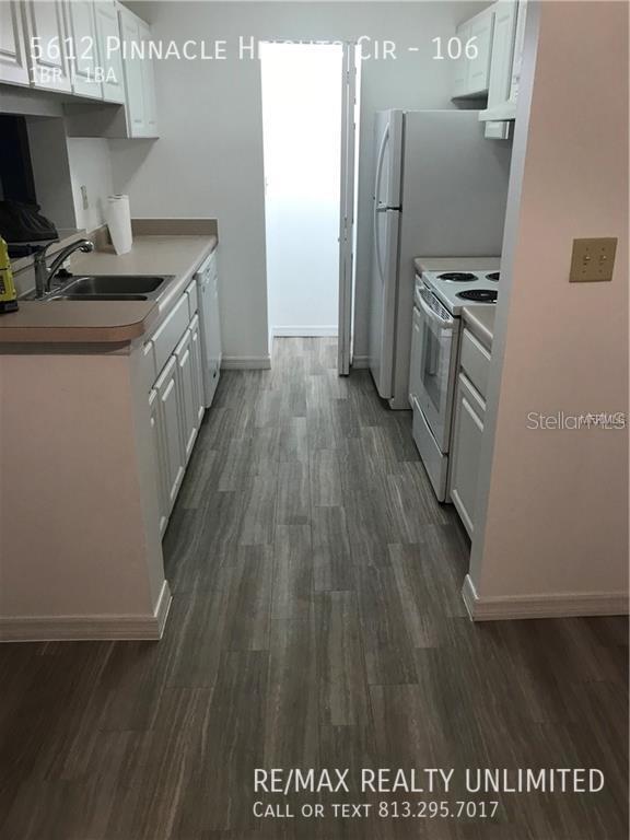 Building Photo - The Pinnacle - 5612 Pinnacle Heights Cir #...