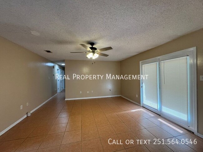 Building Photo - 7969 S Pine Springs Dr