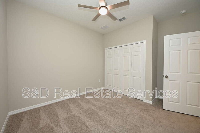 Building Photo - 5507 Freesia Dr
