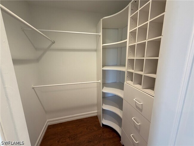 Building Photo - 3425 Anton Ct