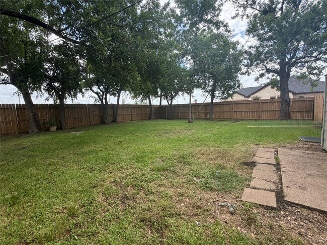 Building Photo - 1319 Bernard St